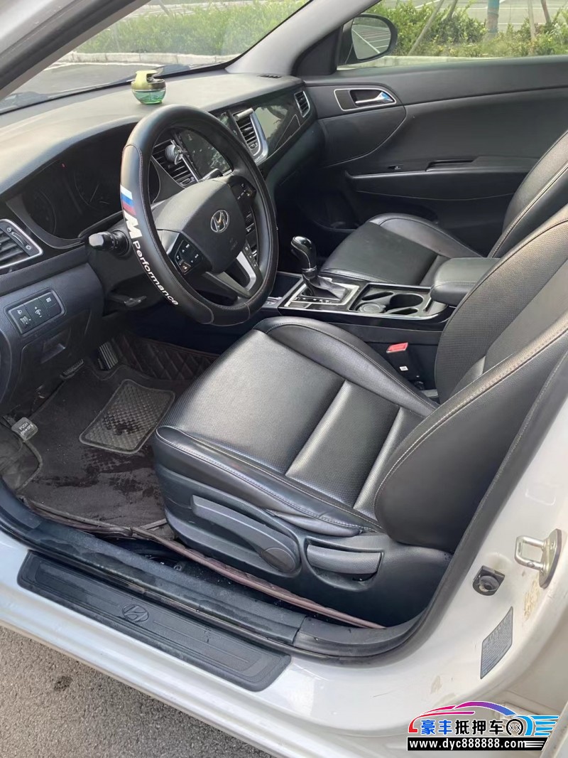 15年现代名图轿车抵押车出售