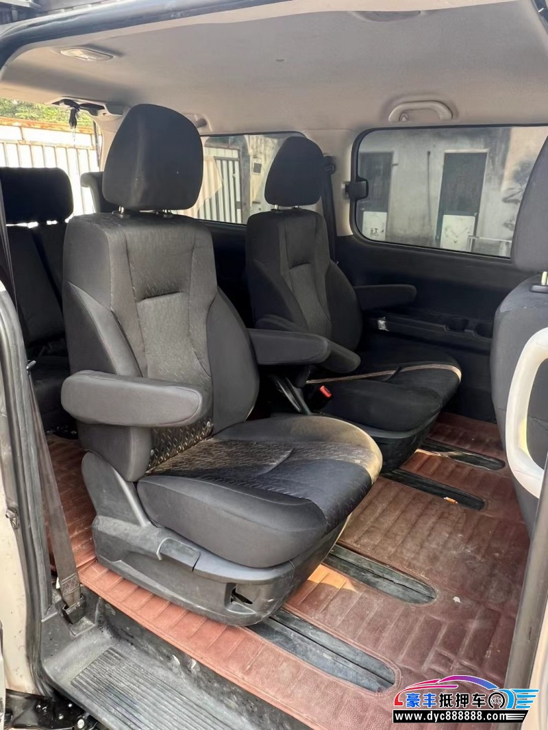 17年江淮瑞风M4轿车抵押车出售