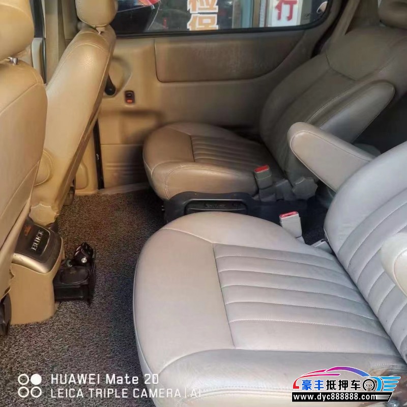 10年别克GL8MPV抵押车出售