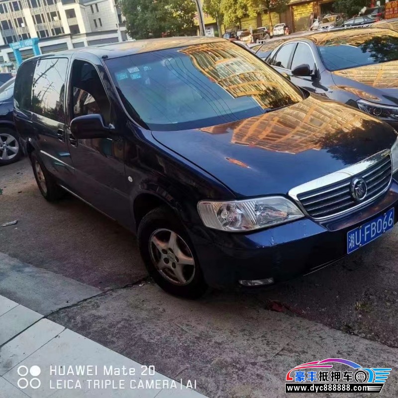 10年别克GL8MPV抵押车出售