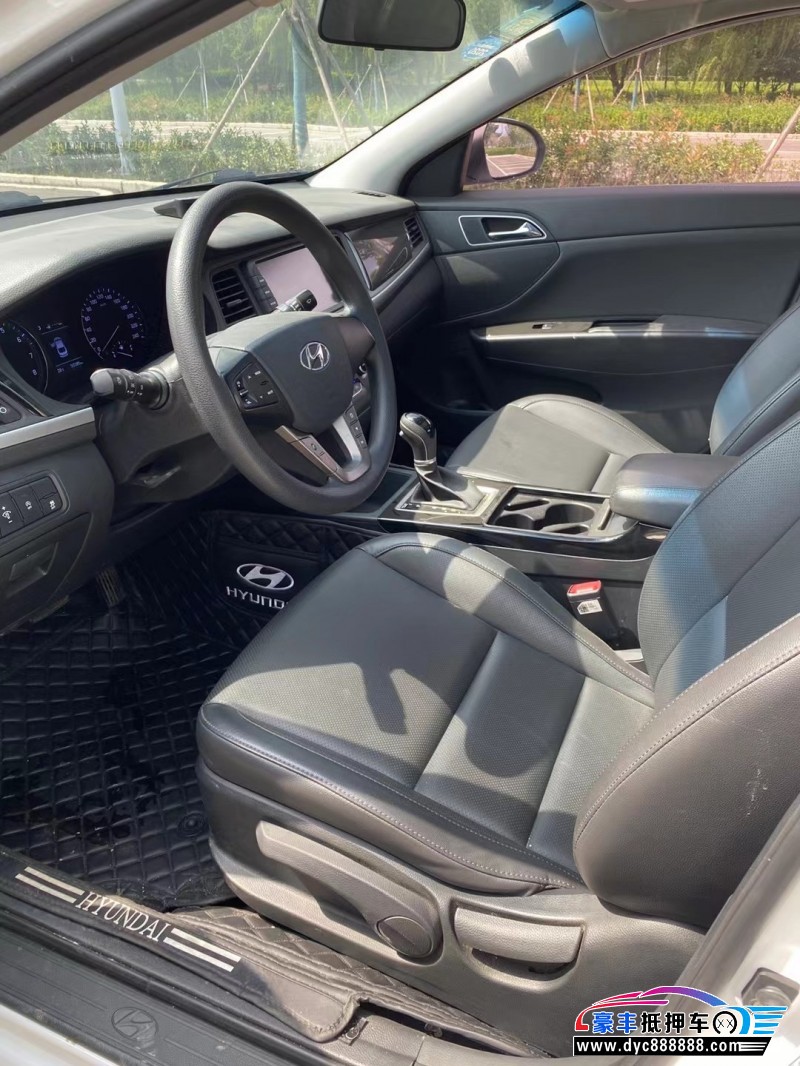 19年现代名图轿车抵押车出售