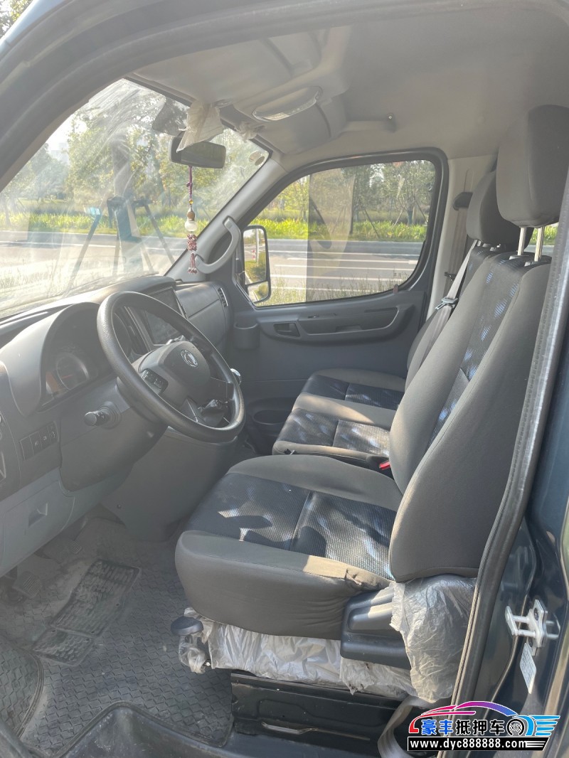 22年东风御风轻客抵押车出售