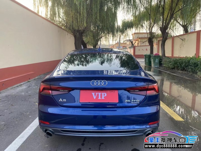 18年奥迪A5轿车抵押车出售