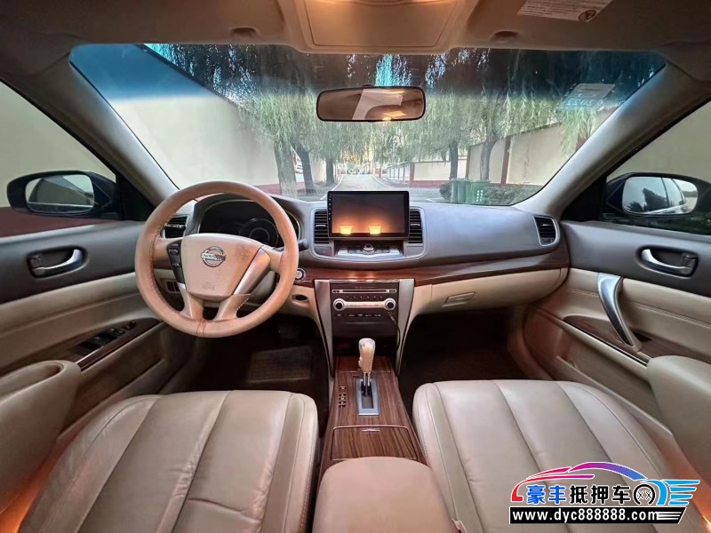 11年日产天籁轿车抵押车出售