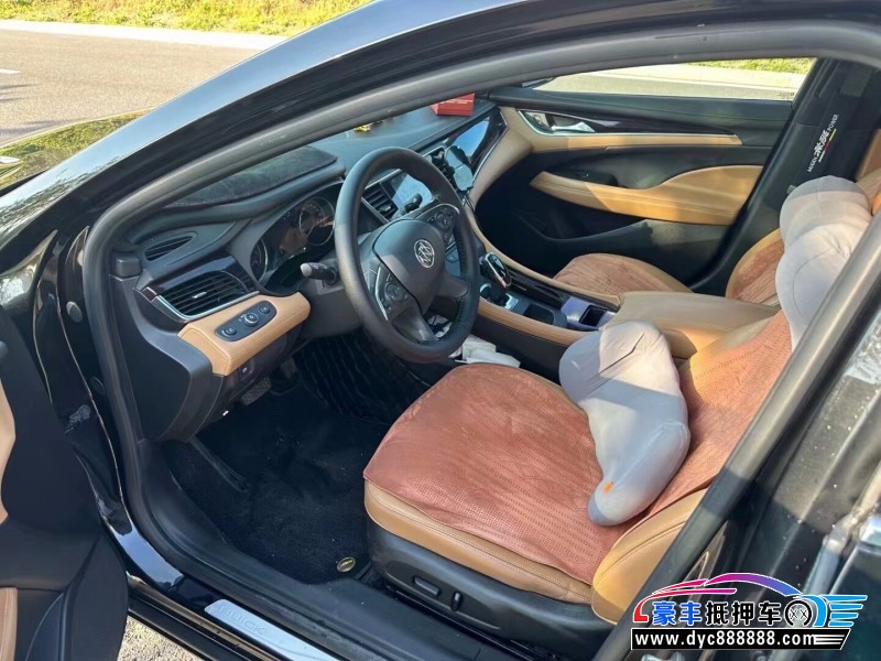 18年别克君越轿车抵押车出售