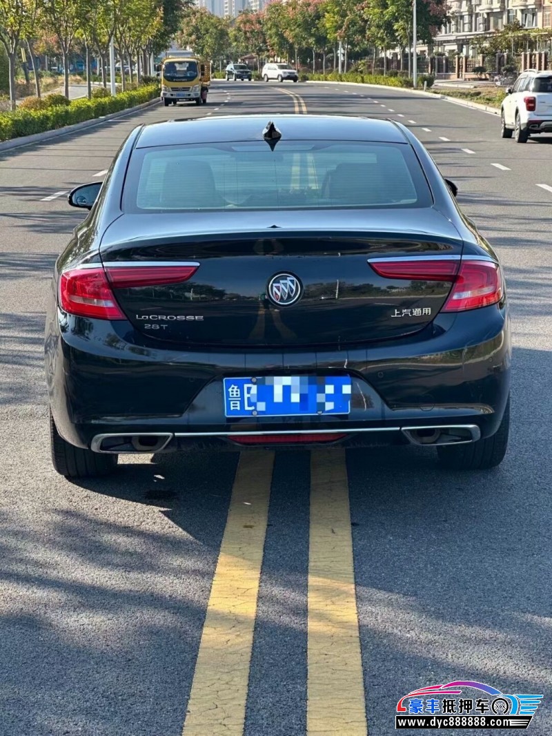 18年别克君越轿车抵押车出售