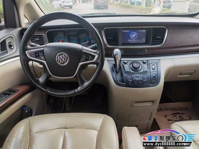 15年别克GL8轿车抵押车出售