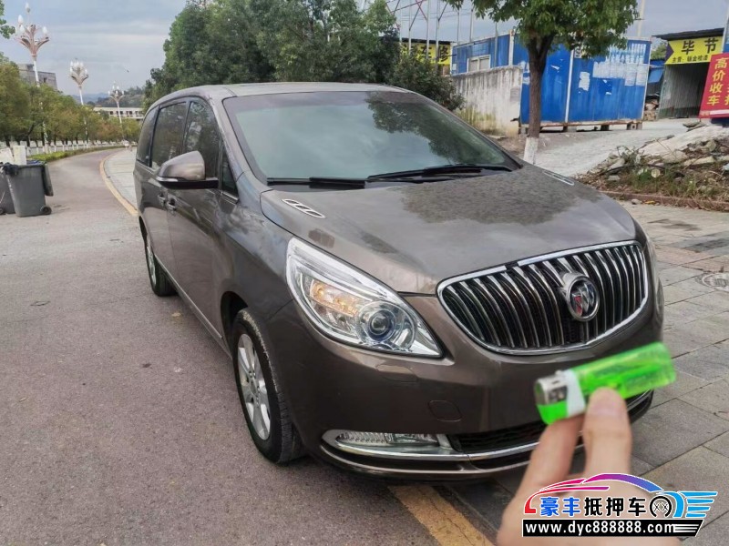 15年别克GL8轿车抵押车出售