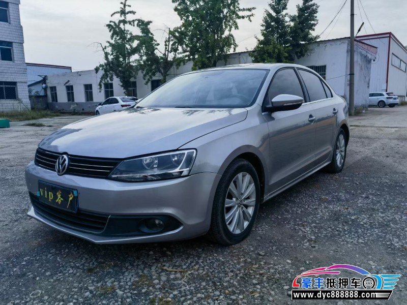 15年大众速腾轿车抵押车出售