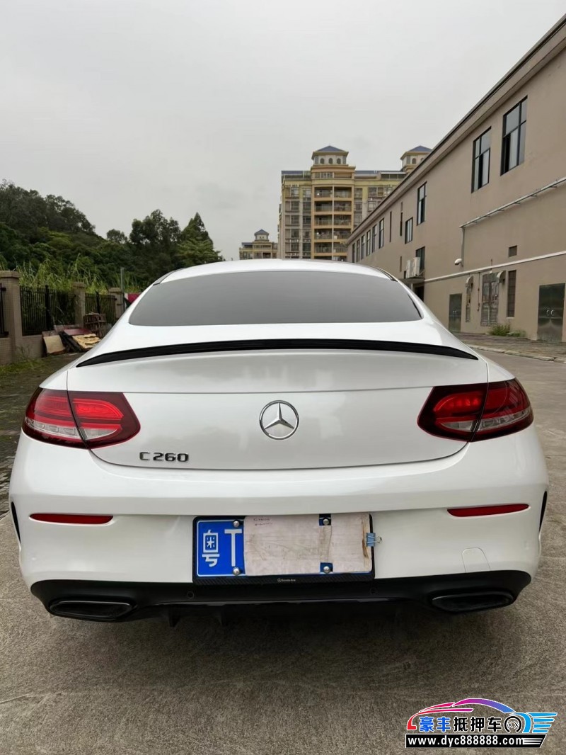 22年奔驰C轿车抵押车出售