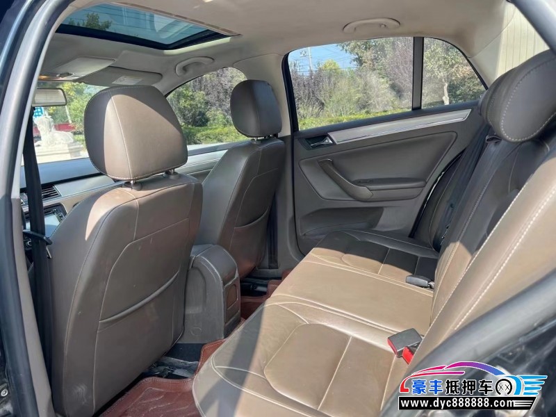 14年大众宝来轿车抵押车出售