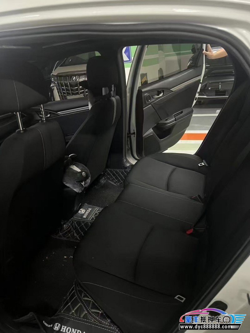 22年本田思域轿车抵押车出售