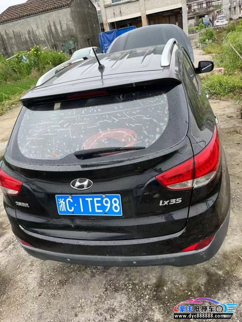 13年现代ix35SUV抵押车出售