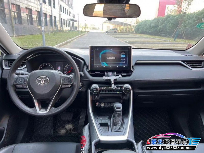 20年丰田威兰达轿车抵押车出售