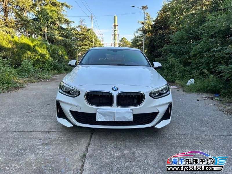 21年宝马1系轿车抵押车出售