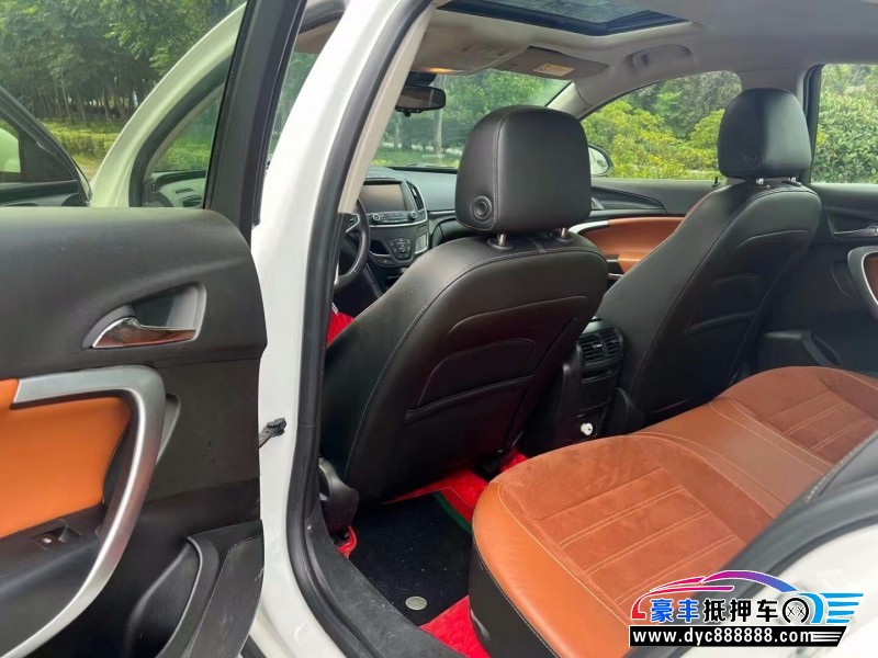 16年别克君威轿车抵押车出售