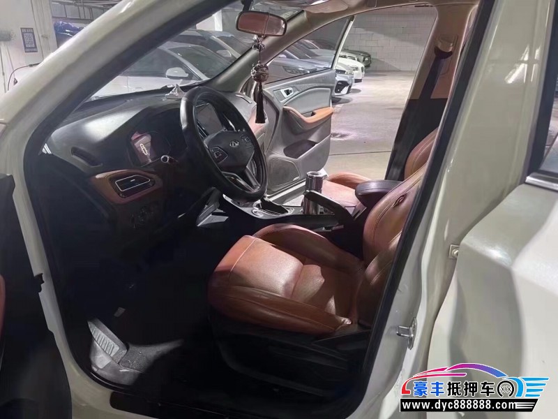 17年奇瑞瑞虎轿车抵押车出售