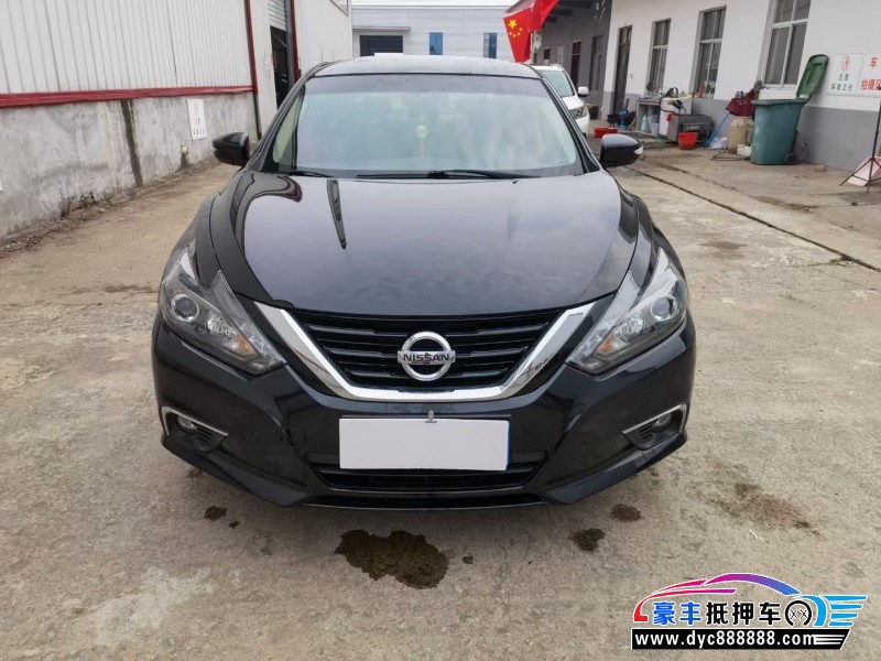 18年日产天籁轿车抵押车出售