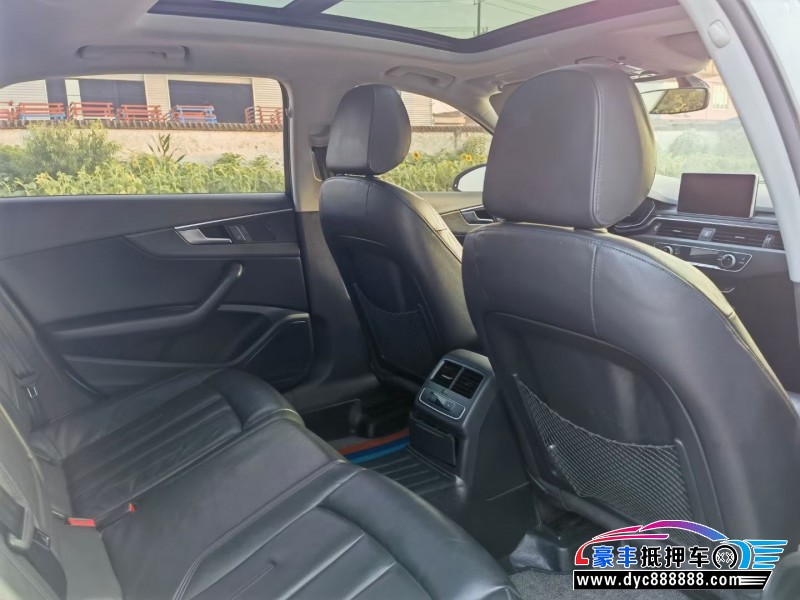 17年奥迪A4轿车抵押车出售