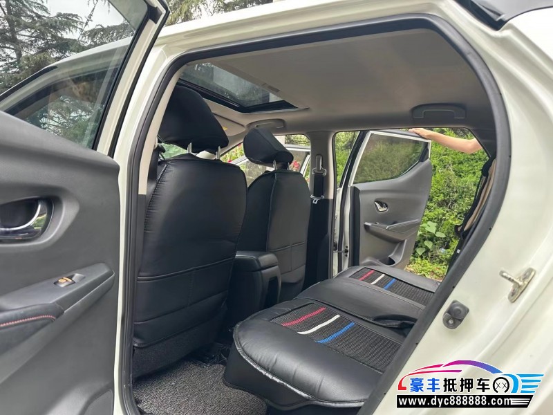 17年日产蓝鸟轿车抵押车出售