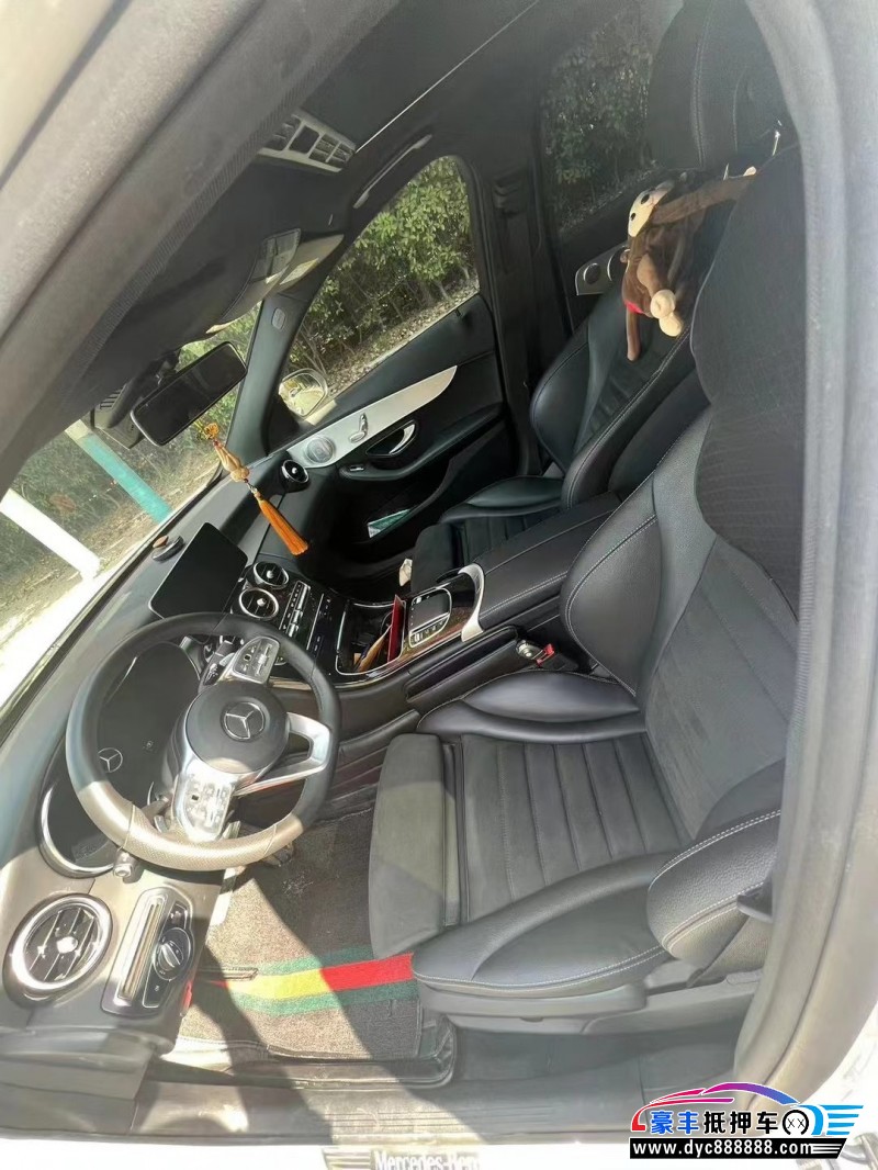 21年奔驰C轿车抵押车出售