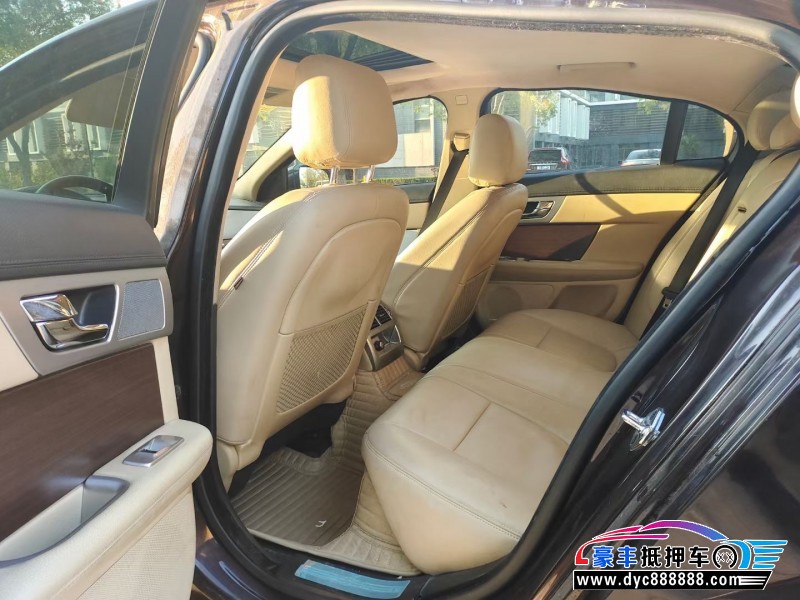 15年捷豹XF轿车抵押车出售