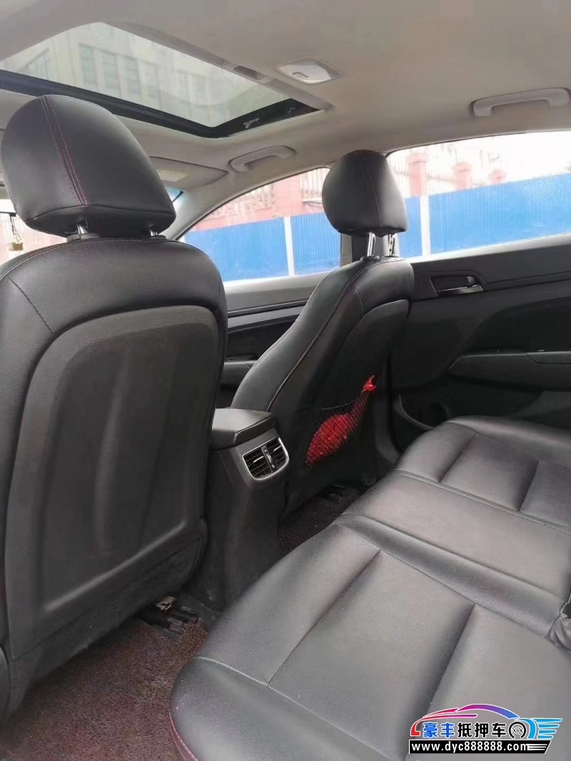 19年现代领动轿车抵押车出售