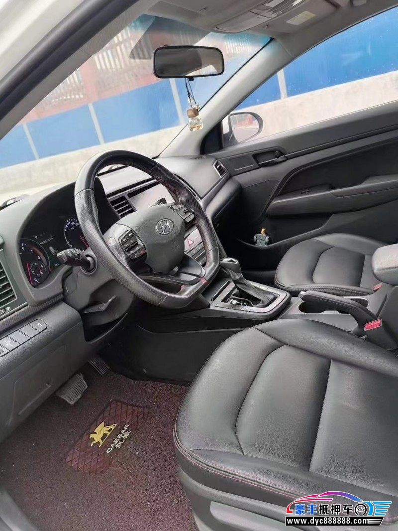 19年现代领动轿车抵押车出售