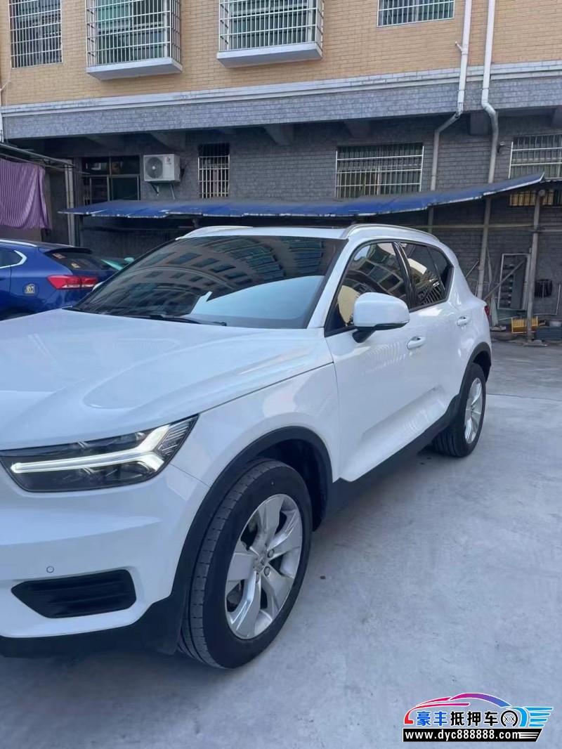 21年沃尔沃XC40轿车抵押车出售