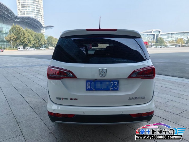 22年宝骏730轿车抵押车出售