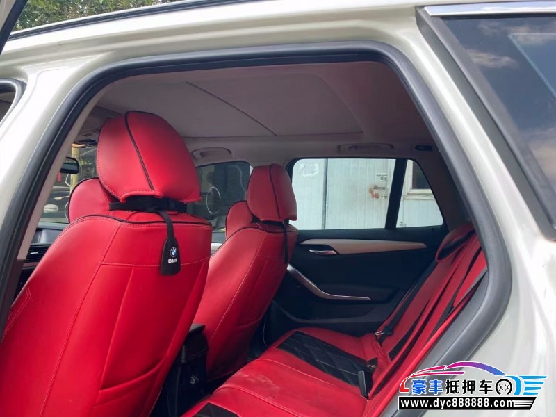 13年宝马X1轿车抵押车出售