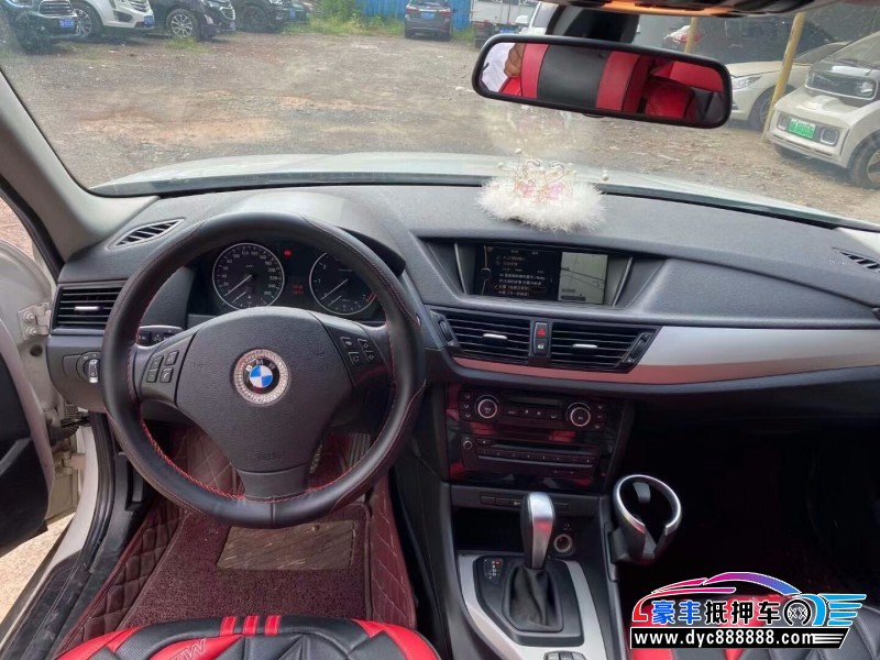 13年宝马X1轿车抵押车出售