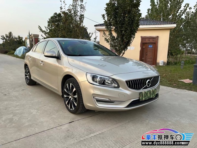 18年沃尔沃S60轿车抵押车出售