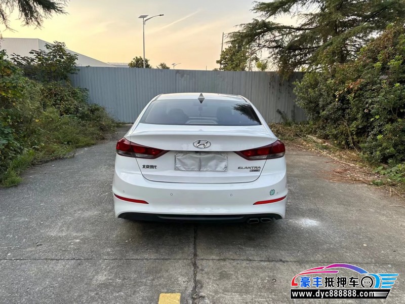 19年现代领动轿车抵押车出售