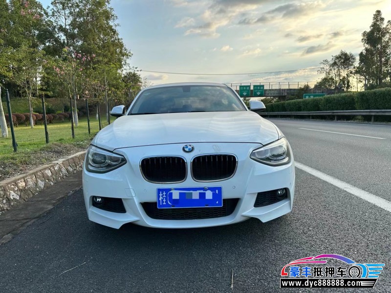 15年宝马1系轿车抵押车出售