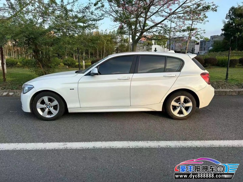 15年宝马1系轿车抵押车出售