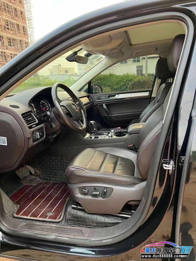 18年大众途锐SUV抵押车出售