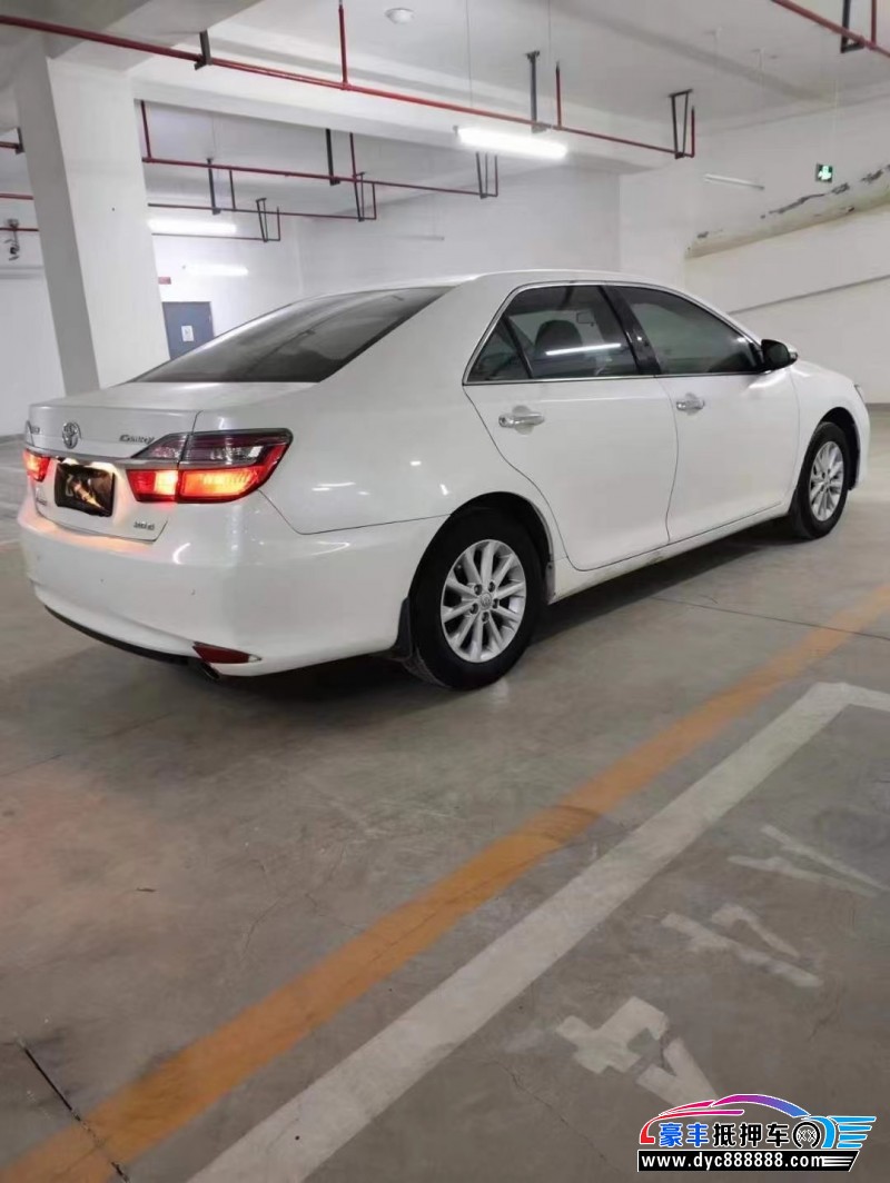 16年丰田凯美瑞轿车抵押车出售