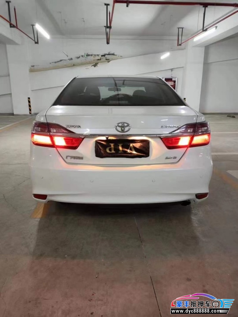 16年丰田凯美瑞轿车抵押车出售