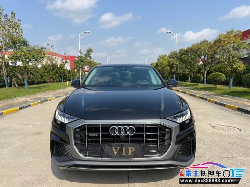 23年奥迪Q8SUV抵押车出售