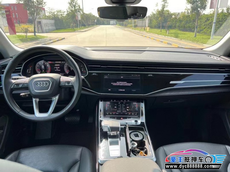 23年奥迪Q8SUV抵押车出售