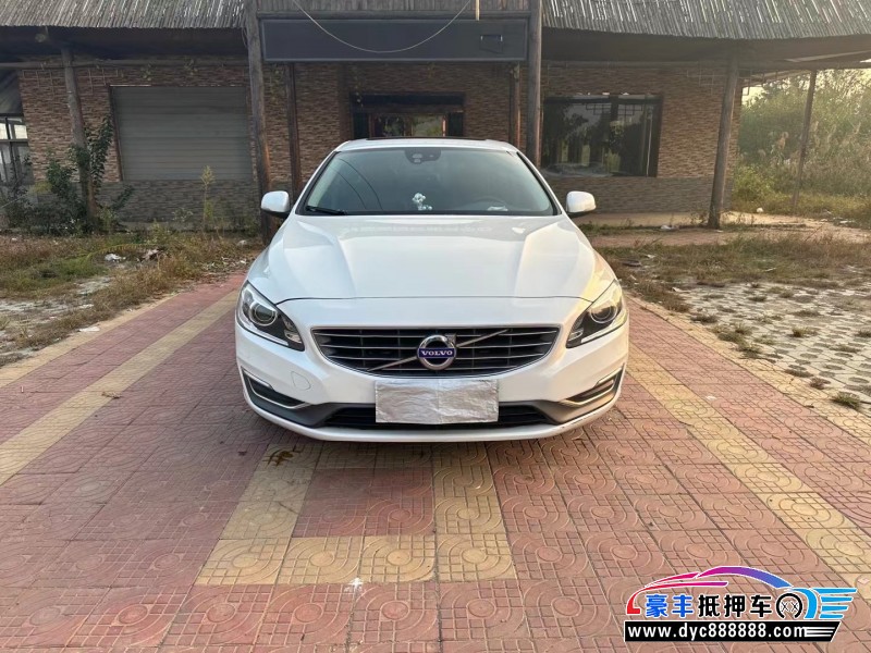 17年沃尔沃S60轿车抵押车出售