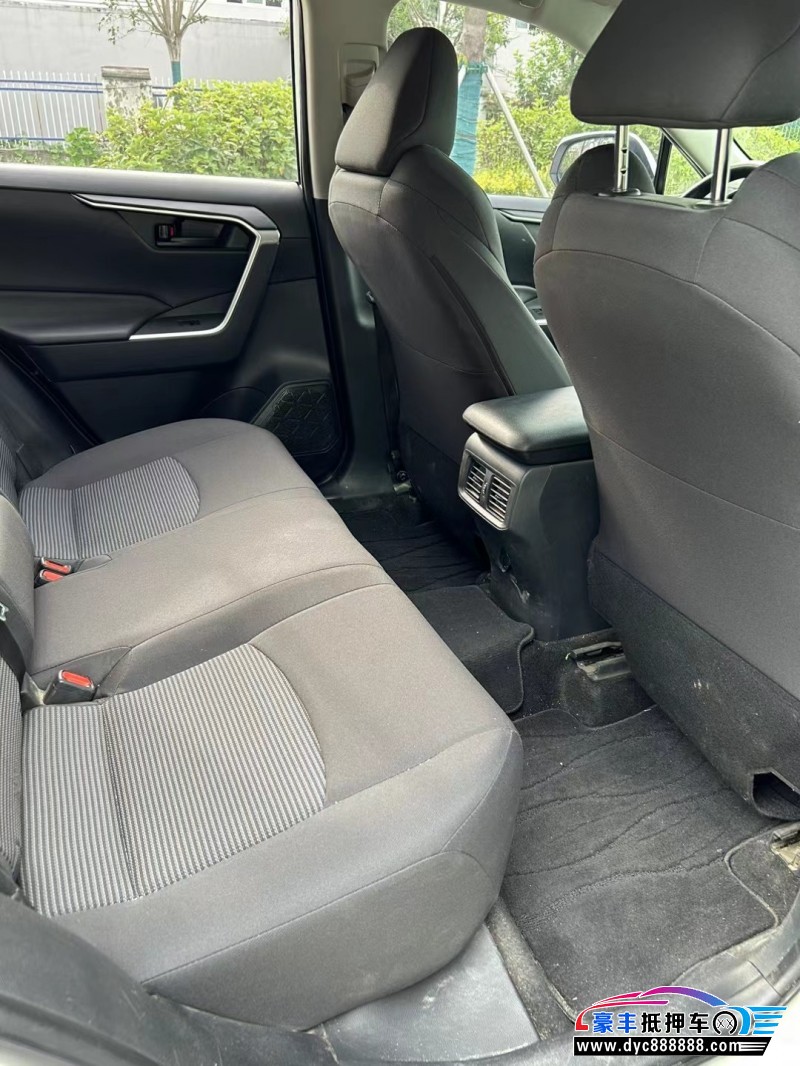 20年丰田威兰达SUV抵押车出售