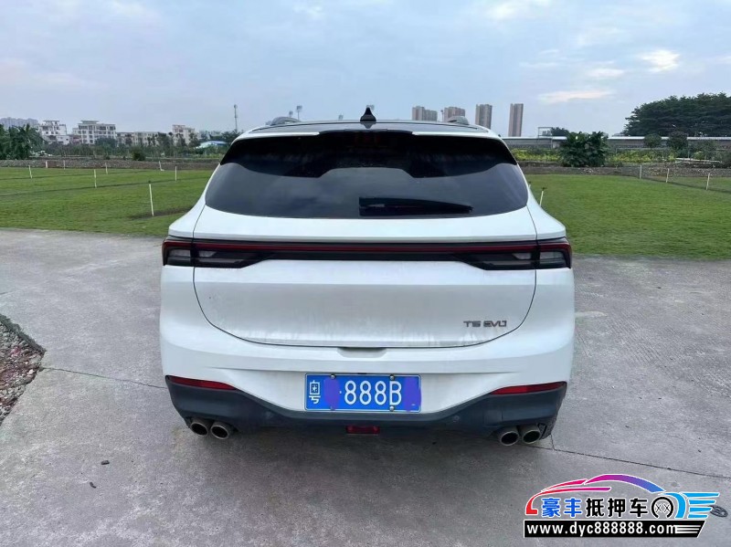 22年东风风行T5轿车抵押车出售