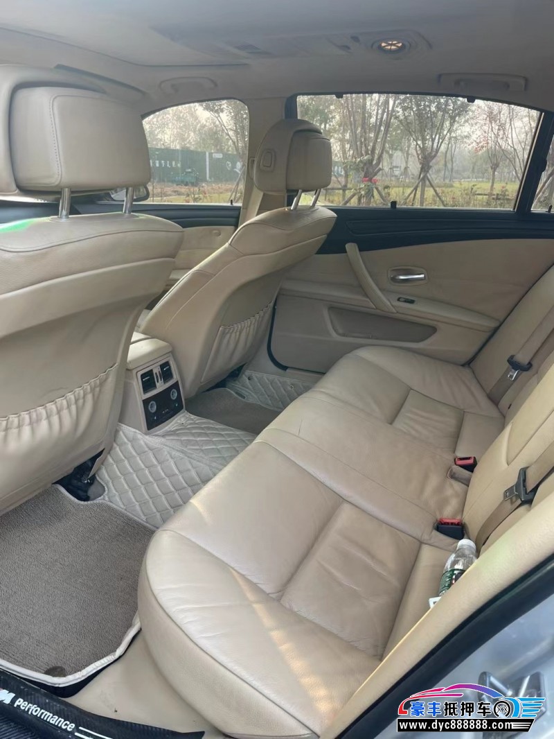 10年宝马5系轿车抵押车出售