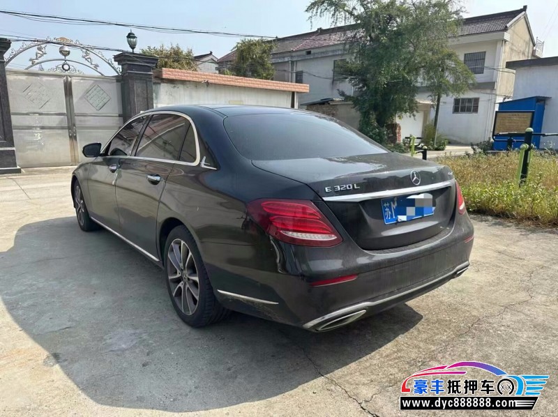 18年奔驰E轿车抵押车出售