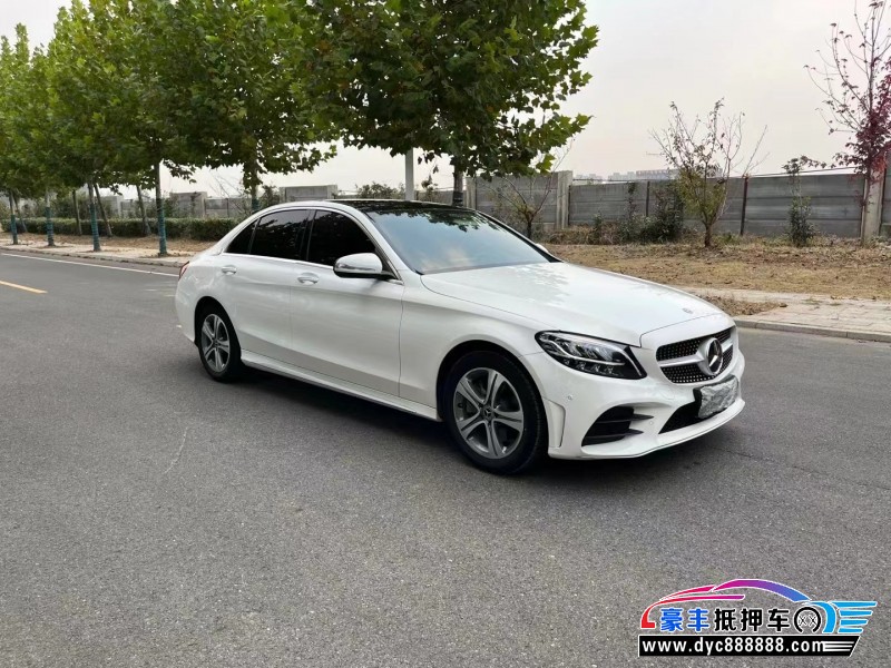 20年奔驰C轿车抵押车出售