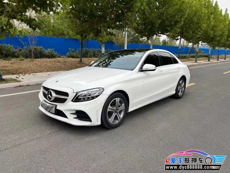 20年奔驰C轿车抵押车出售