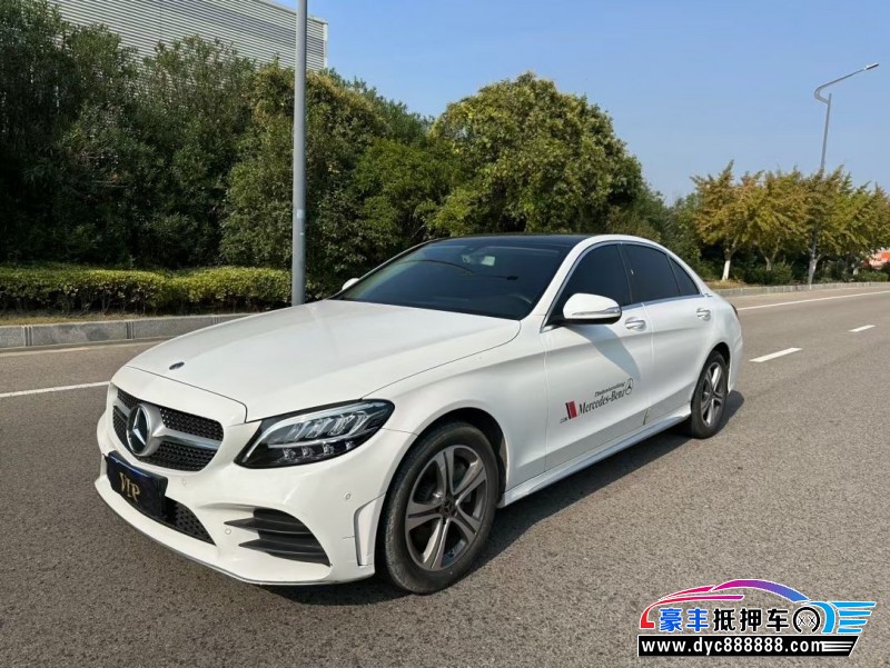 20年奔驰C轿车抵押车出售