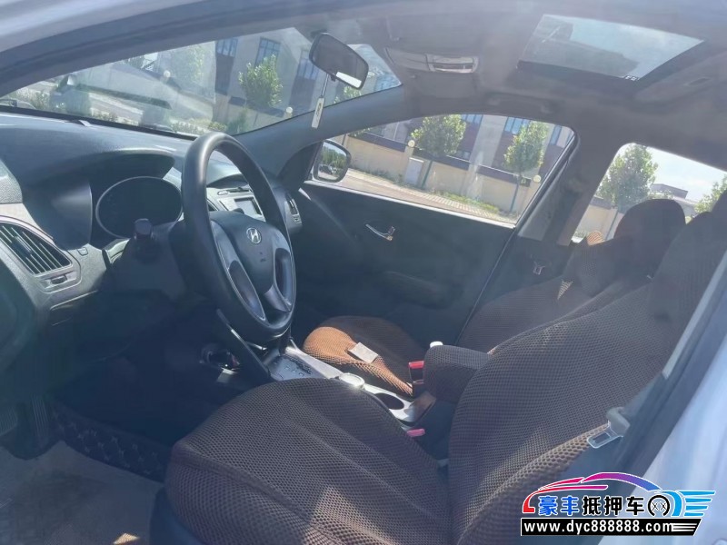 15年现代ix35SUV抵押车出售